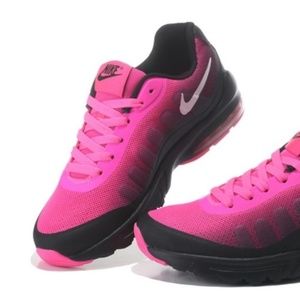 NIB! Nike Air Max Invigor
